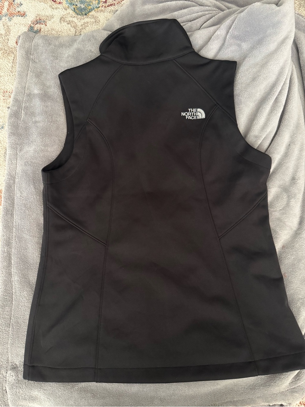 The North Face Denver Broncos NFL WindWall Softshell Vest Black Women’s Small - Picture 3 of 5